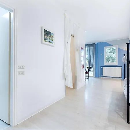 Charming Modern Loft With Sea View In Hills *